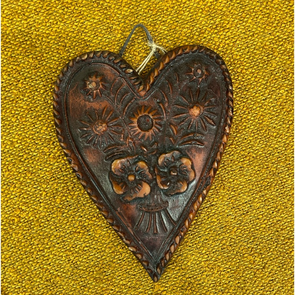 Blackened Beeswax Heart - Folk Art, German Fraktur, Valentine's Day - Picture 1 of 3